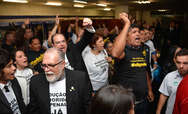 Os militantes se reuniram no Museu Nacional e caminharam até o Congresso Nacional | Wilson Dias/Agência Brasil