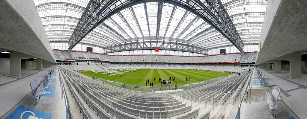 Se o clima estiver chuvoso, a Arena da Baixada terá o teto retrátil fechado para o Atletiba deste domingo. | Antônio More/Gazeta do Povo