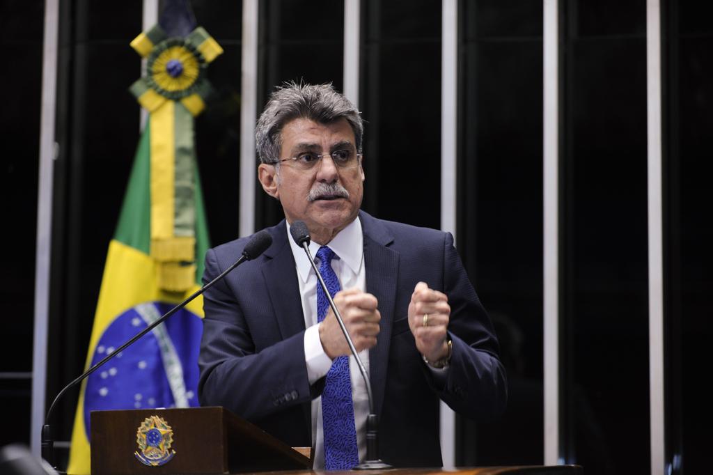 O senador Romero Jucá (PMDB-RR), 61, também teve que explicar à PF sua decisão de manter R$ 545 mil “em seu poder”, conforme declaração entregue à Justiça Eleitoral em 2010 | Moreira Mariz/Agência Senado