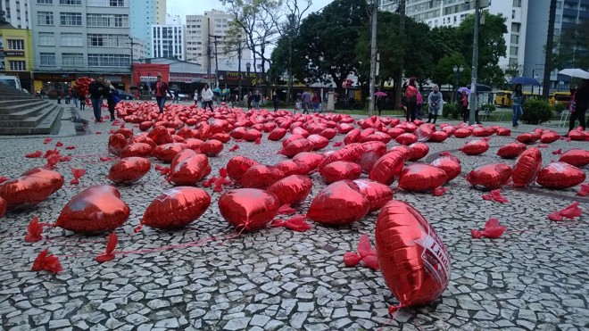 Infelizmente, a chuva que caiu pela manhã na capital tirou parte do brilho da ação | Aniele Nascimento/Gazeta do Povo