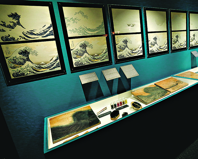 Visitante poderá ver passo a passo a produção dentro da técnica ukiyo-e. | Hugo Harada/Gazeta do Povo