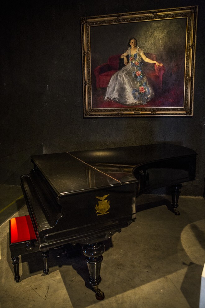 Piano de cauda orquestral da Essenfelder: no auge, fábrica produzia 130 pianos por mês. | Brunno Covello/Gazeta do Povo