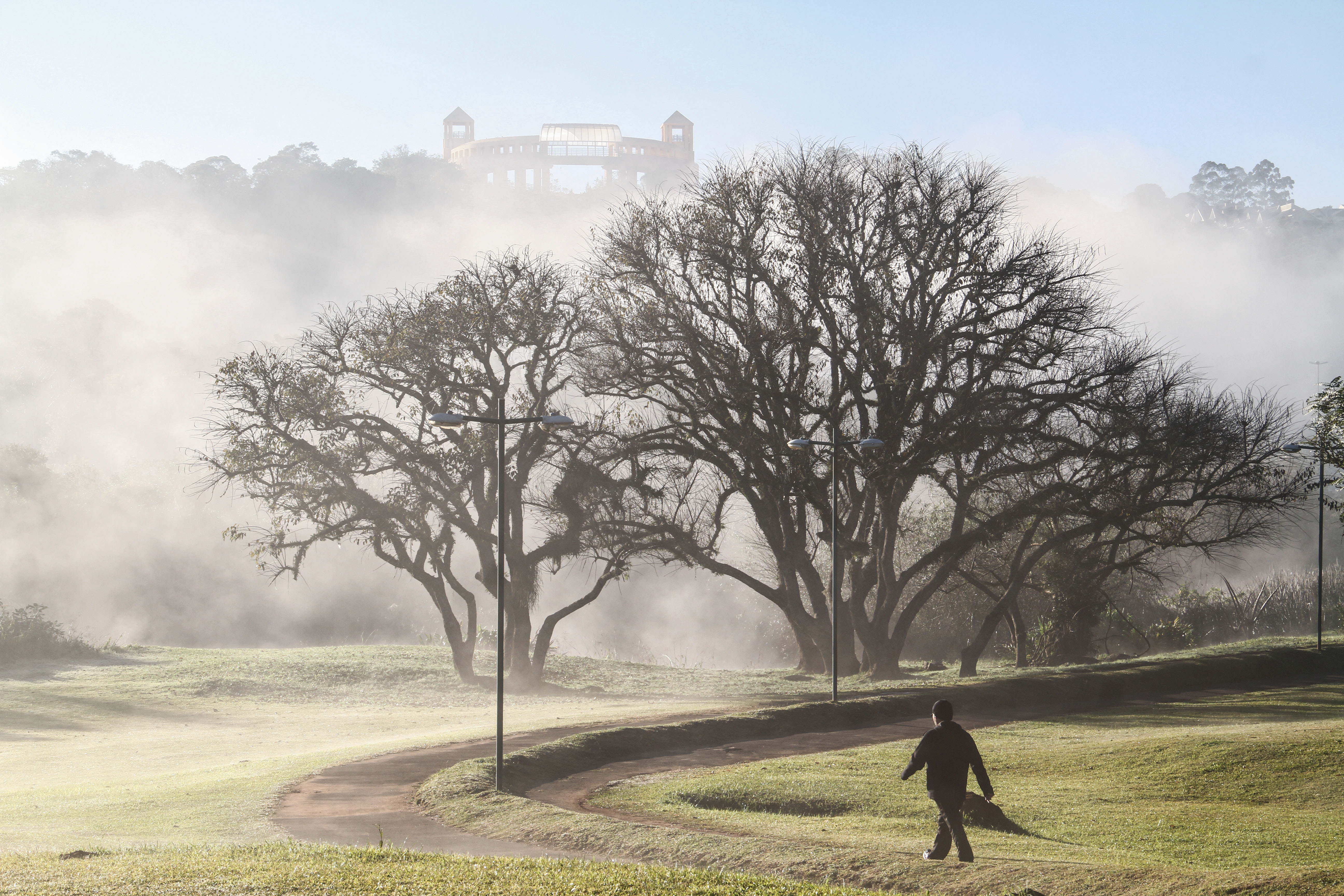 Em Curitiba, a média da temperatura mínima não deve passar dos 10 ºC em julho | Daniel Castellano/Gazeta do Povo