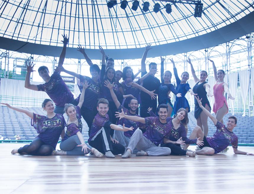 Bailarinos do espetáculo ABBA Synphonic Musical Dance | Divulgação/