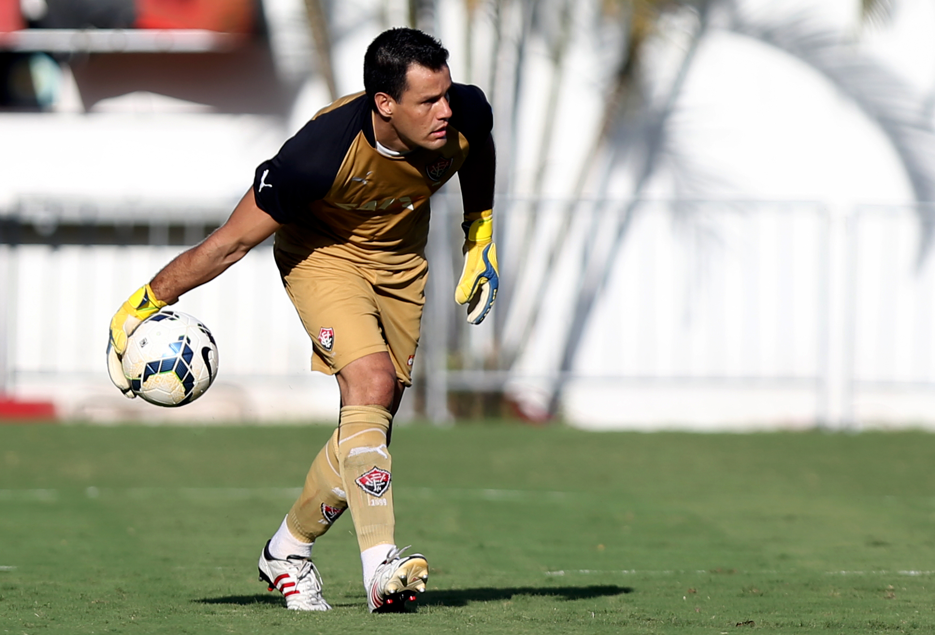 | Felipe Oliveira/