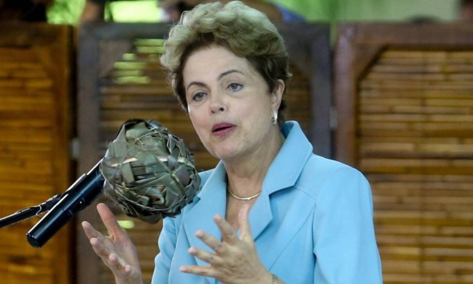 Durante o evento, ela ganhou de presente uma bola artesanal, feita por povos neozelandeses. | /Agência Brasil