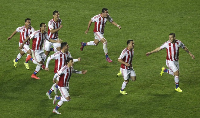 Equipe paraguaia pega agora a Argentina na próxima terça-feira. | JORGE ADORNO/REUTERS