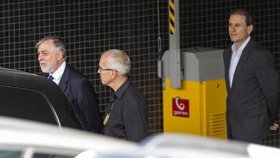 Costa (à esquerda) e Youssef (à direita) ficaram frente a frente. | Marcelo Andrade/Gazeta do Povo/ Arquivo