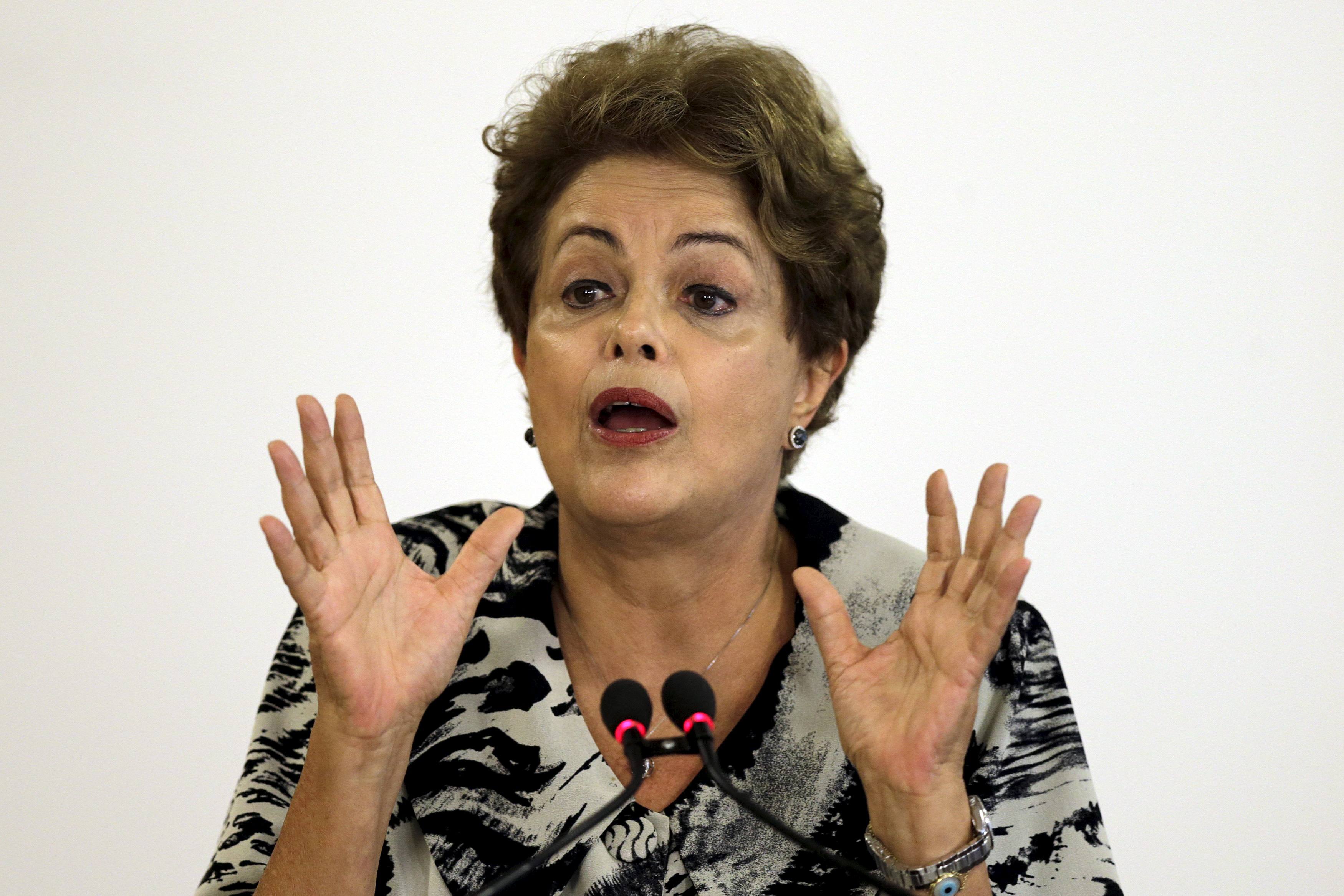 Planalto trabalha para que as contas rde Dilma eferentes a 2014 passem no TCU; | Ueslei Marcelino/Reuters