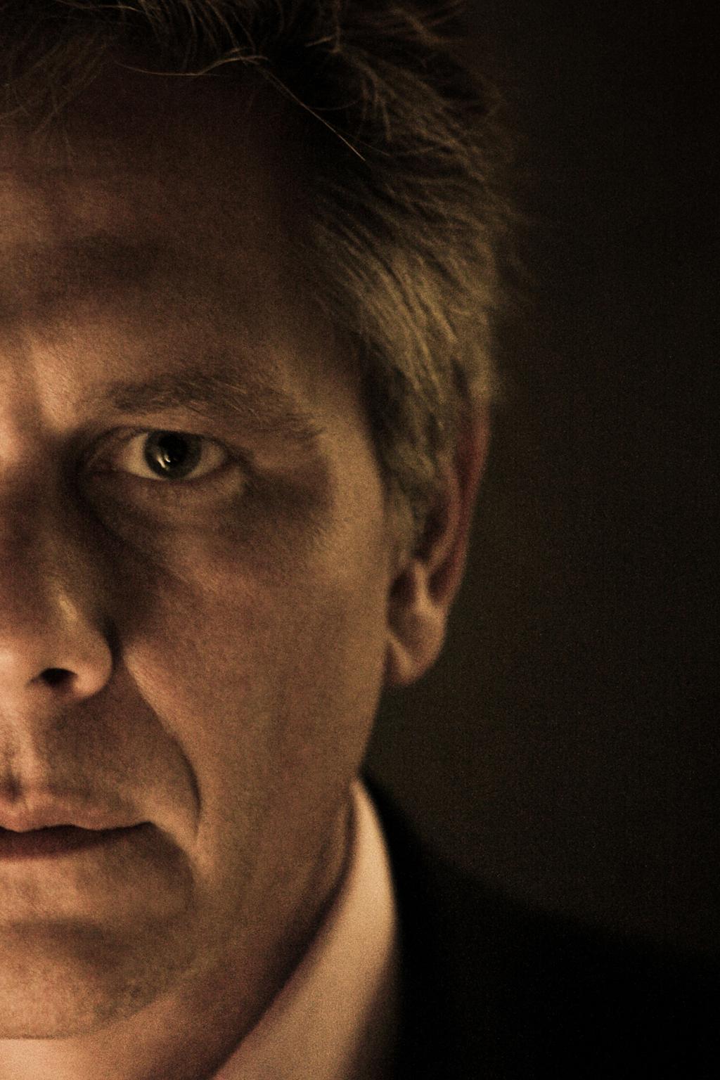 Walter Kirn usa um sarcasmo corrosivo para falar de si mesmo. | Beowulf Sheehan/Divulgação