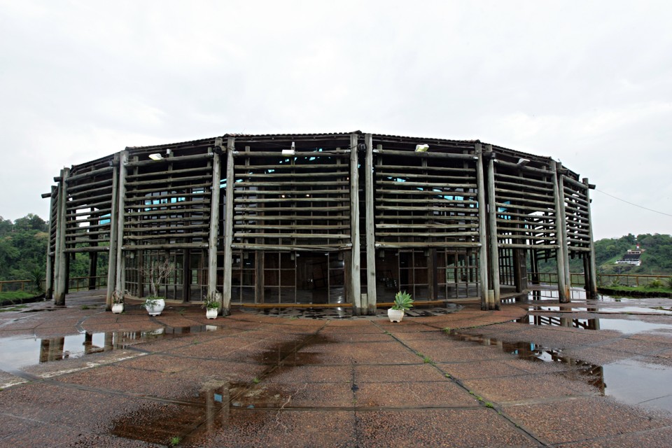 O Espaço das Américas, que hoje está abandonado, chegou a receber chefes de Estado | Christian Rizzi/Arquivo/Gazeta do Povo