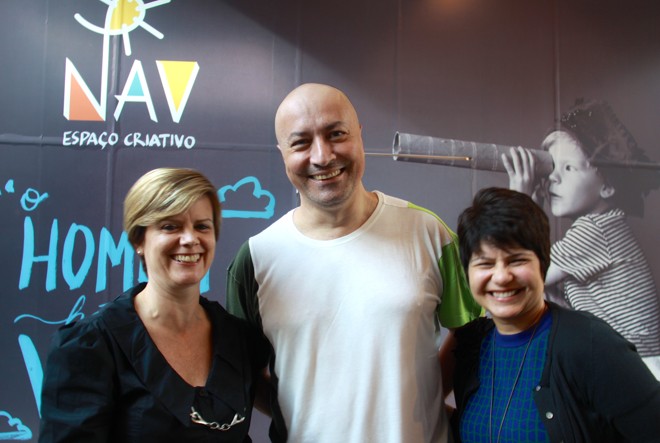 Marco Busetti, Zulméa Munhoz da Rocha Teixeira (à esq.) e Rossana Busetti (à dir.) trabalharam junto com a agência Social Ideias na concepção, design e agenda social do NAV, espaço voltado à infância lúdica, que terá diversas oficinas criativas para crianças e vai abrir em julho no Shopping Crystal. Foto: Tina Vanzella | 