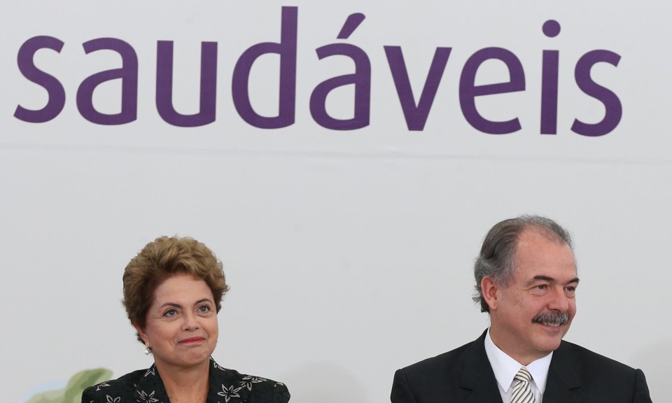 Dilma com o ministro da Casa Civil Aloizio Mercadante: pedido de apoio nesta momento turbulência no país. | Lula Marques/ Agência PT