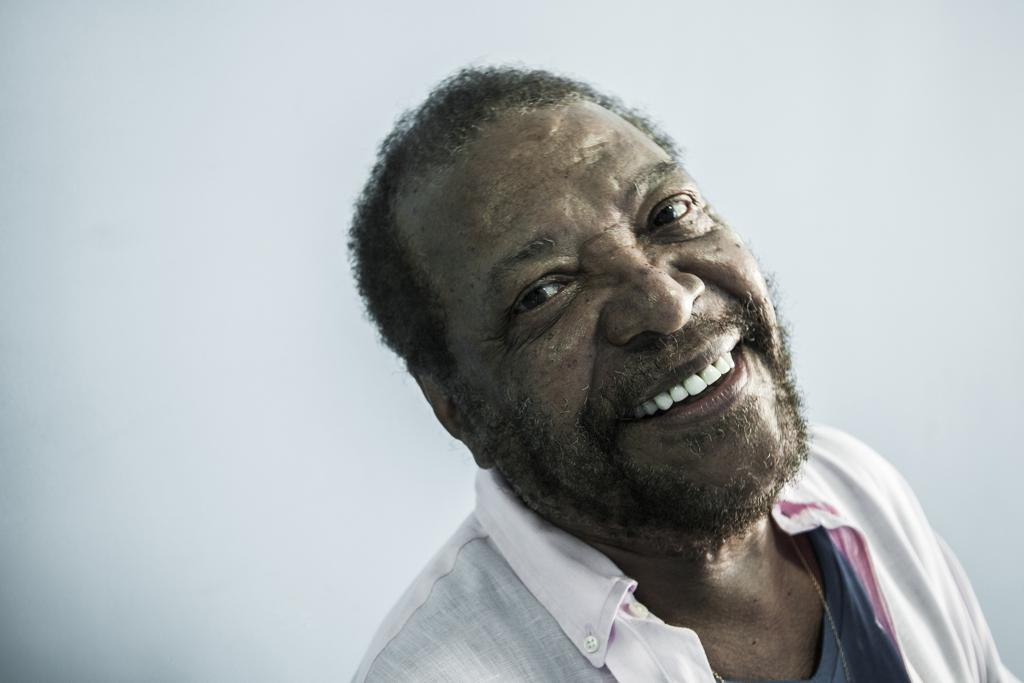 Sambas-enredo predominam no repertório do carioca. | Marcelo Correa/Divulgação