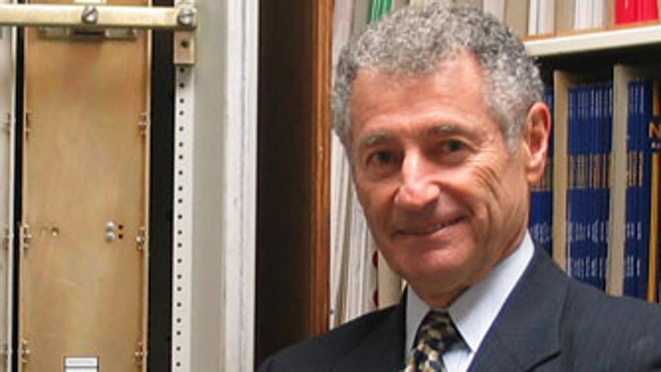 O professor da Universidade da Califórnia em Los Angeles (UCLA) receberá nesta terça (23) o Prêmio Fundação BBVA Fronteiras do Conhecimento, com o qual foi agraciado na categoria Tecnologias da Informação e Comunicação | UCLA/Divulgação