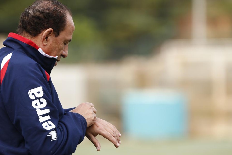 O técnico Nedo Xavier chegou como projeto de longo prazo, mas durou pouco mais de dois meses no cargo. | Hugo Harada/Gazeta do Povo