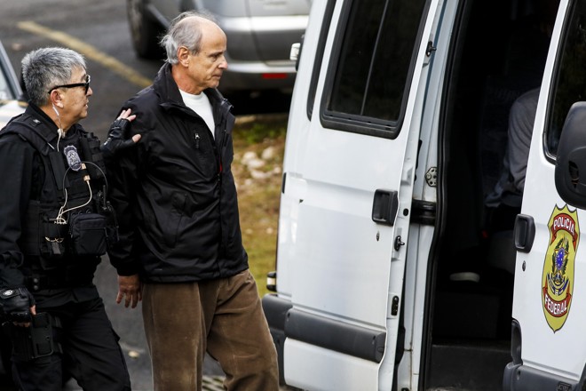 Otávio Marques de Azevedo, durante transferência ao Complexo Médico-Penal | Brunno Covello/Gazeta do Povo