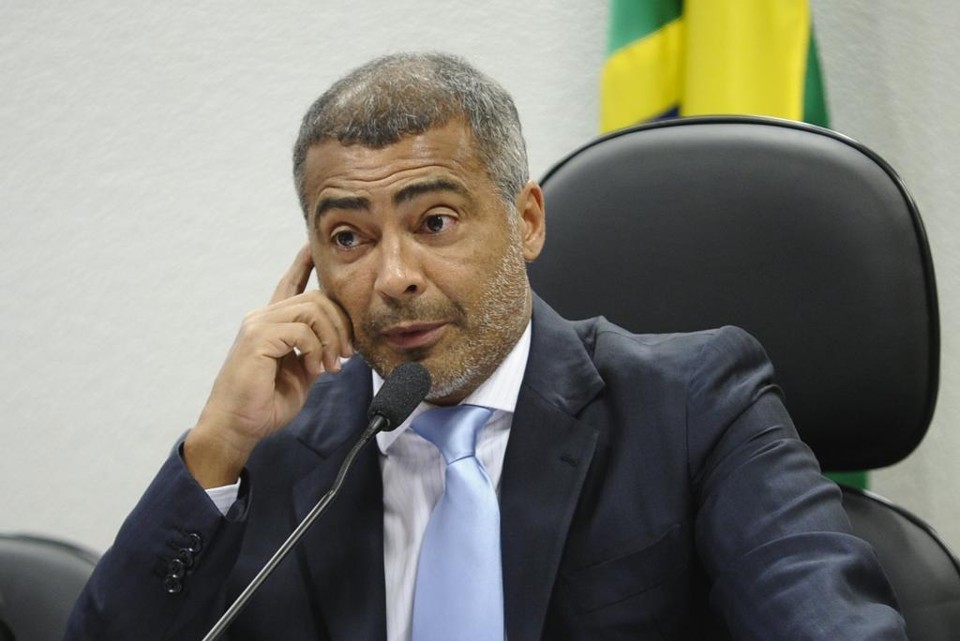 Romário viajou para a Suíça e falou sobre a corrupção na Fifa. | Marcos Oliveira/Agência Senado