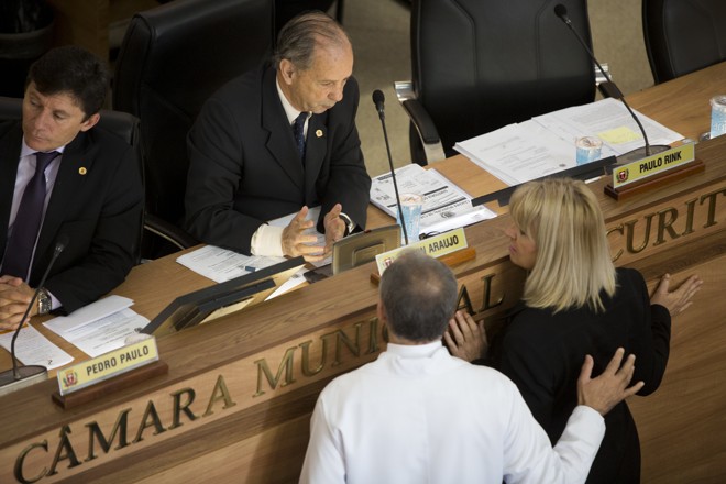 Professor Galdino (PSDB) acerta os últimos detalhes com o presidente Aílton Araújo (PSC). | Henry Milleo/Gazeta do Povo