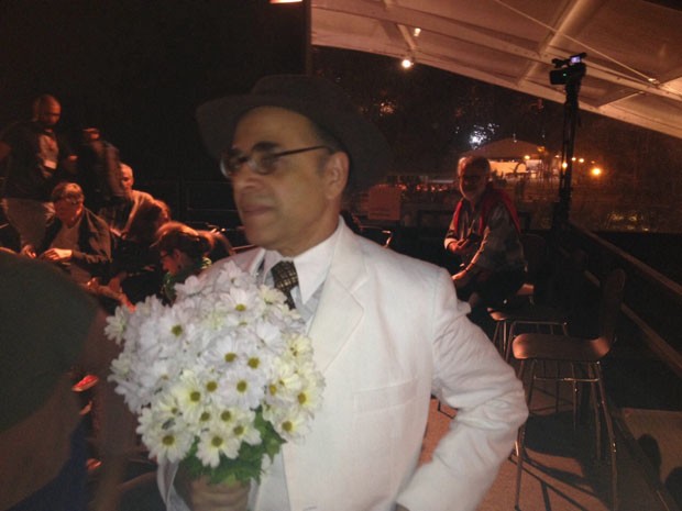 O ator declamou o poema “Meditação sobre o Tietê”, último texto escrito em vida por Mário de Andrade | Cauê Muraro/Reprodução G1