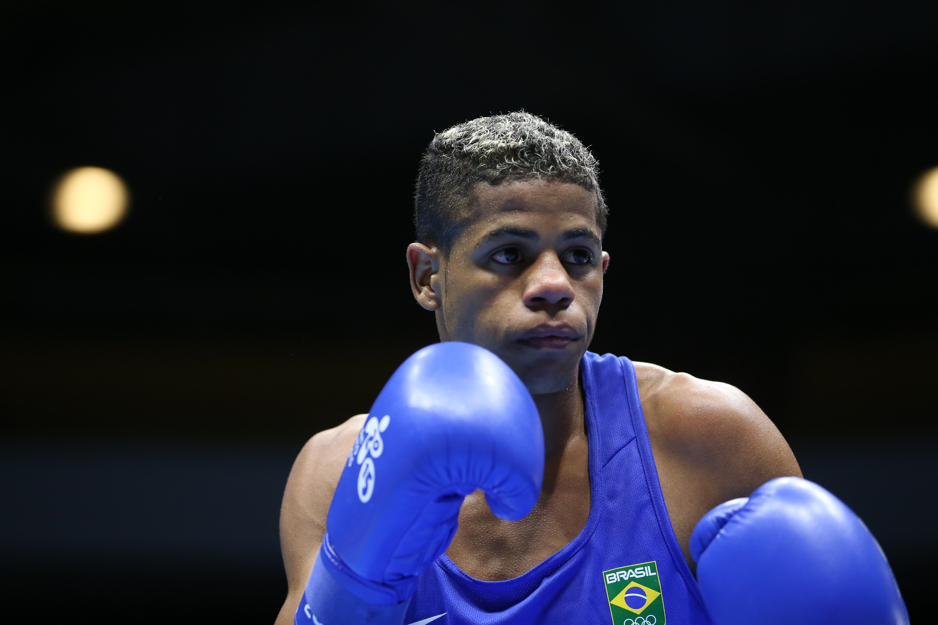 O peso galo Carlos Rocha perdeu para o cubano Andy Cruz | Saulo Cruz/Exemplus/COB
