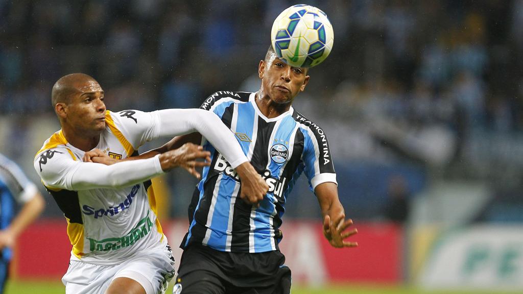 O Grêmio não conseguiu superar a forte marcação do Criciúma e acabou perdendo dentro de casa. | Lucas Uebel/Grêmio