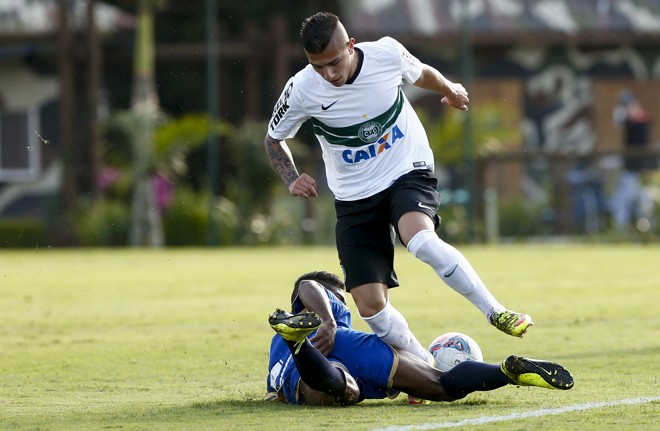 O Coritiba não teve dificuldades para passar pelo Andraus. | Hugo Harada/Gazeta do Povo