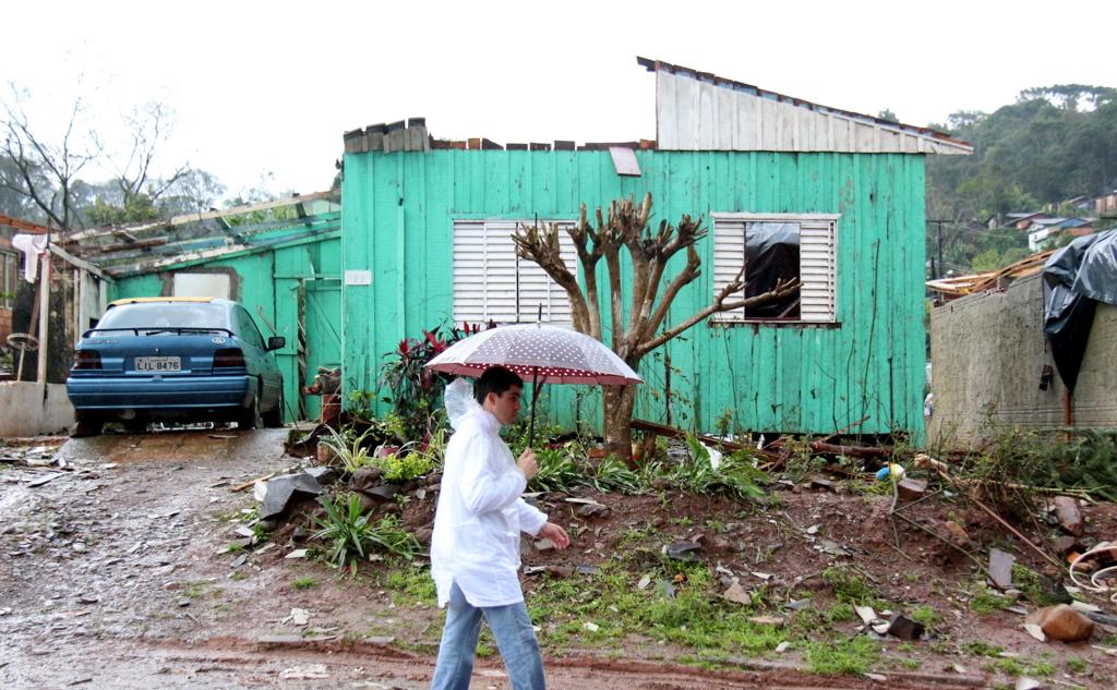 Estragos em Francisco Beltrão , no Sudoeste do Paraná, foram extensos | Leandro Czerniaski/Imprensa PMFB