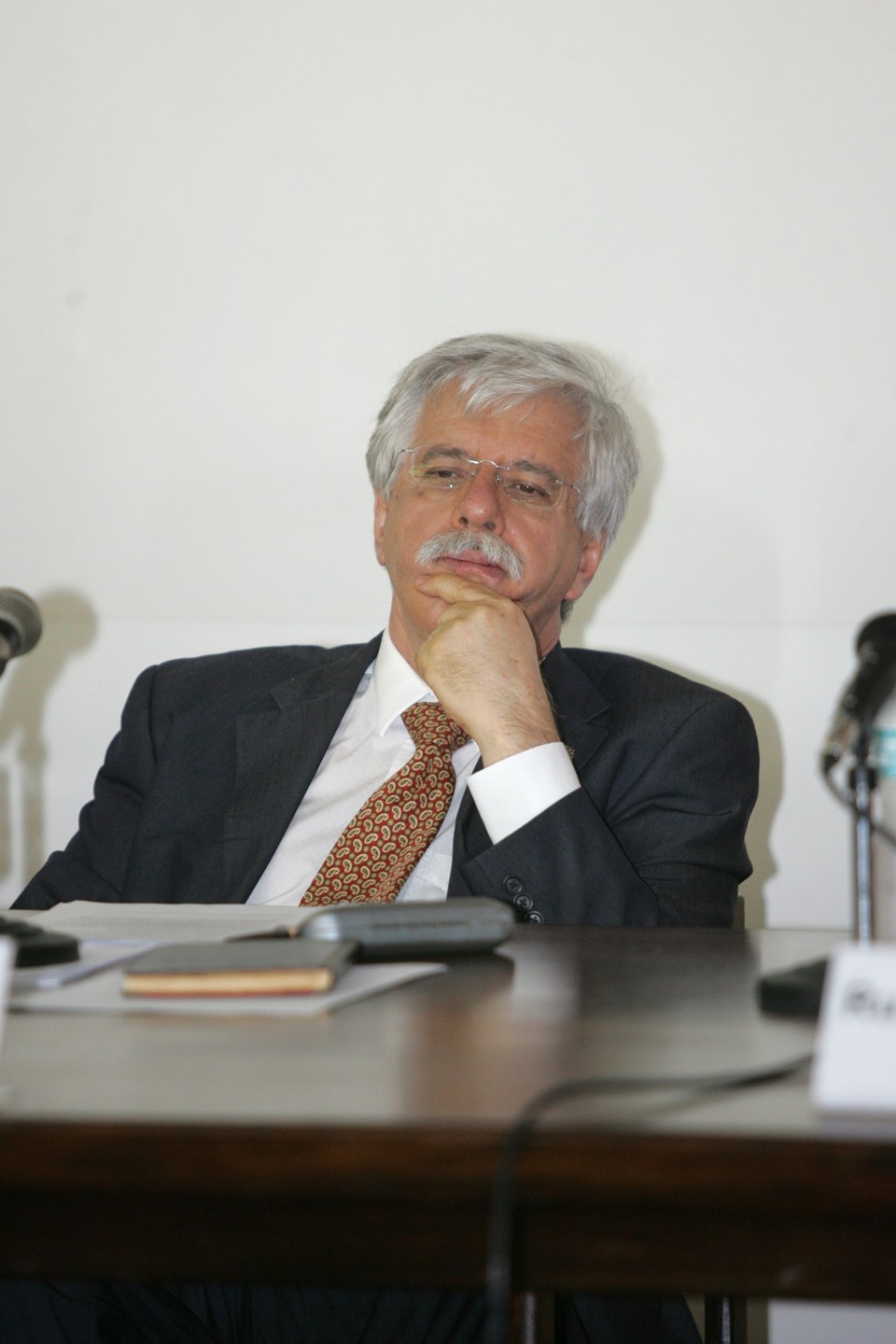 Roberto Romano: críticas ao procedimento adotado pela presidente Dilma. | Jefferson Coppola /Folhapress