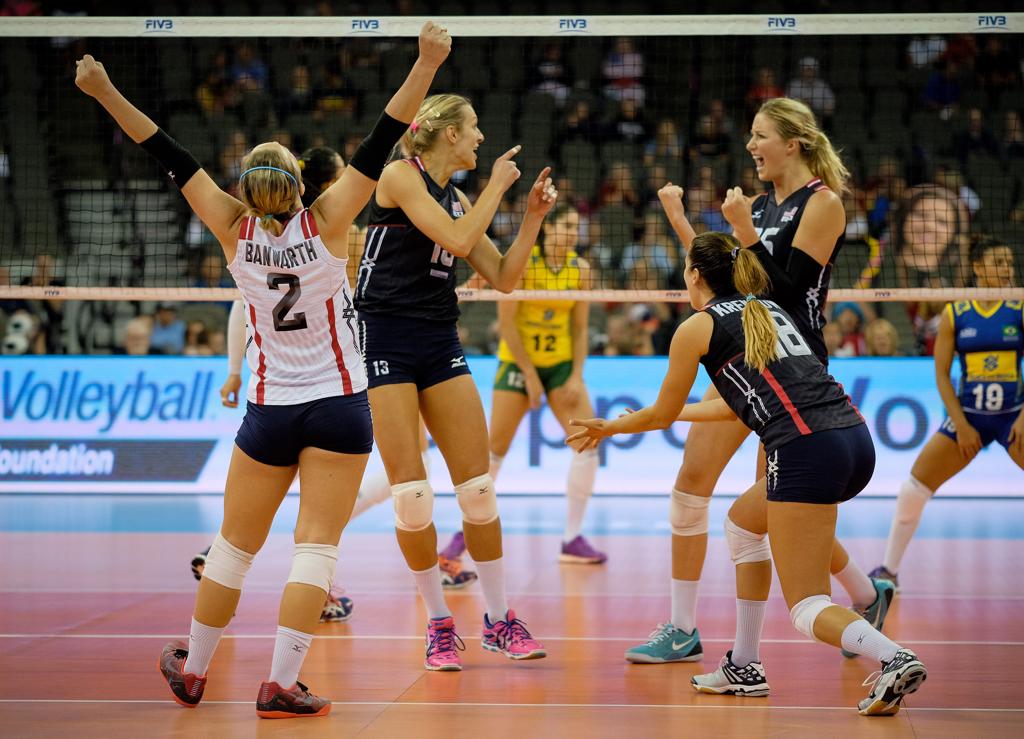 A seleção dos Estados Unidos venceu o Brasil por 3 sets a 0 na final em Omaha. | Divulgação/FIVB