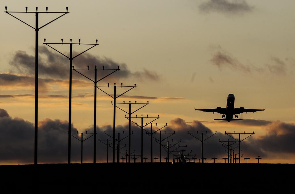 No primeiro semestre, a oferta cresceu 2,84% chegando a 58 bilhões de assentos por quilômetro | Daniel Castellano/Gazeta do Povo