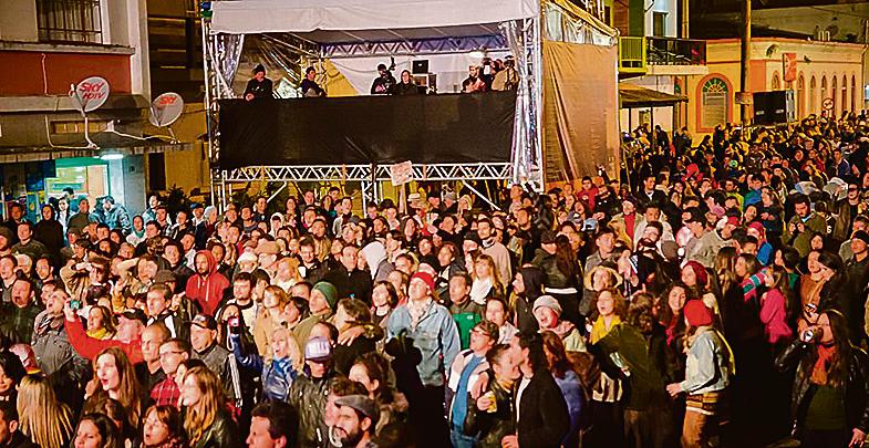 Público da 24ª edição: expectativa é reunir 35 mil pessoas até o fim do evento, no dia 18 de julho. | Fotos: Marco Sulivan/Divulgação