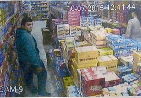 Polícia usa imagens do circuito interno para identificar o suspeito. | Polícia Civil/Divulgação