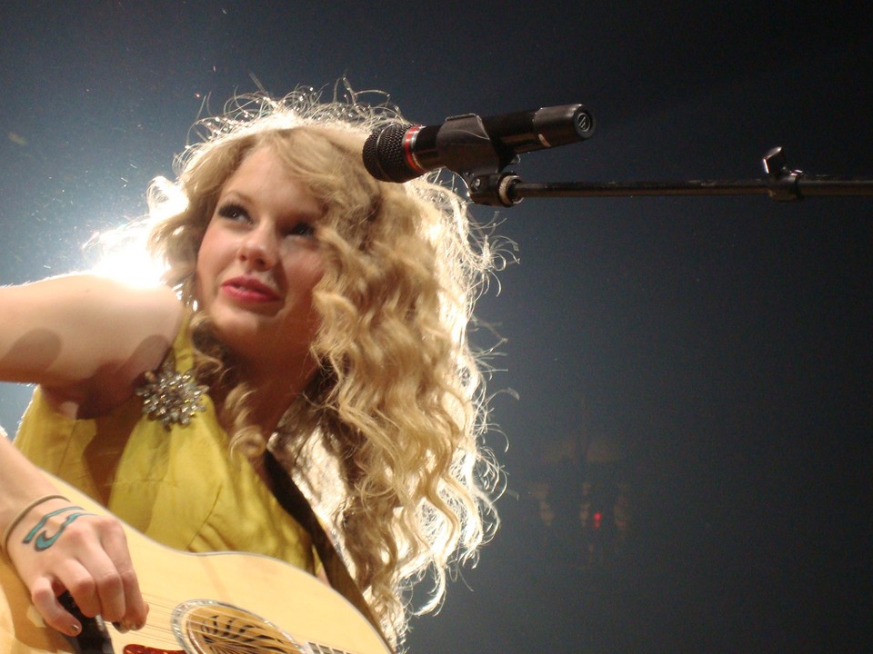 No mundo todo, disco de Swift vendeu quase 9 milhões de cópias. | WEZL/Wikimedia Commons
