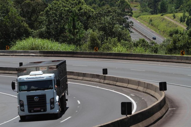 Parte da estrada já é duplicada. Porém, setor produtivo aguarda para que toda a extensão seja em duas pistas. |