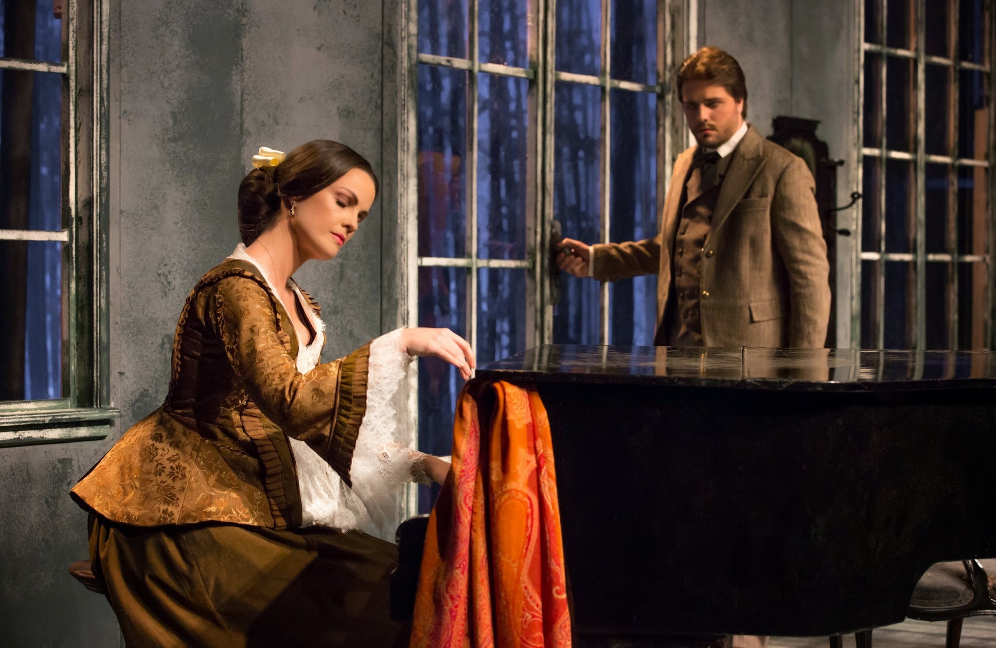 Carolina Kasting e Olavo Cavalheiro em “Querido Brahms” | João Caldas Filho/Divulgação