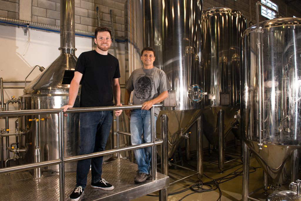 Alejandro Winocur e Alessandro Oliveira, da Way Beer: novo Simples vai focar mais no faturamento. | Lucas Pontes/Gazeta do Povo