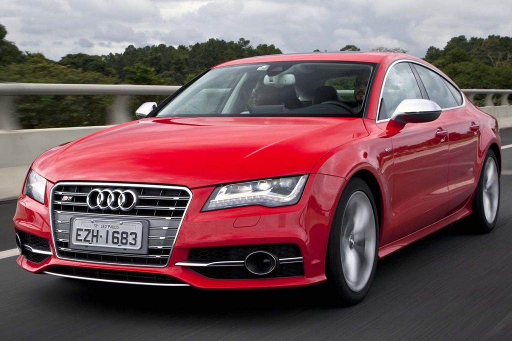O S7 possui o Side Assist, que monitora o tráfego atrás e ao lado do veículo por meio de radares. | Marcelo Spatafora/ Audi