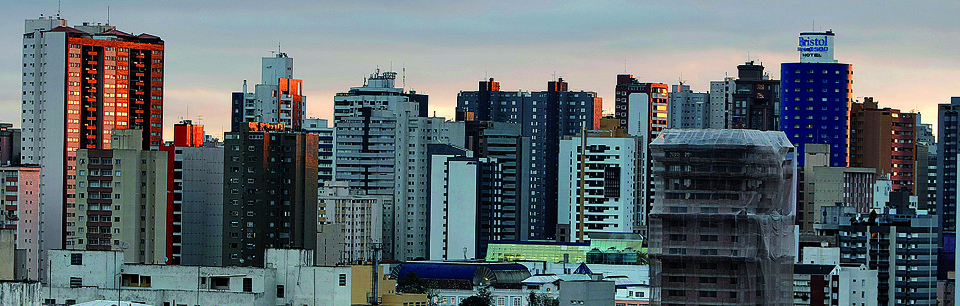 Plataforma de financiamento coletivo de imóveis permite que pequenos investidores se juntem para comprar ou investir em um bem. | Daniel Castellano /Gazeta do Povo