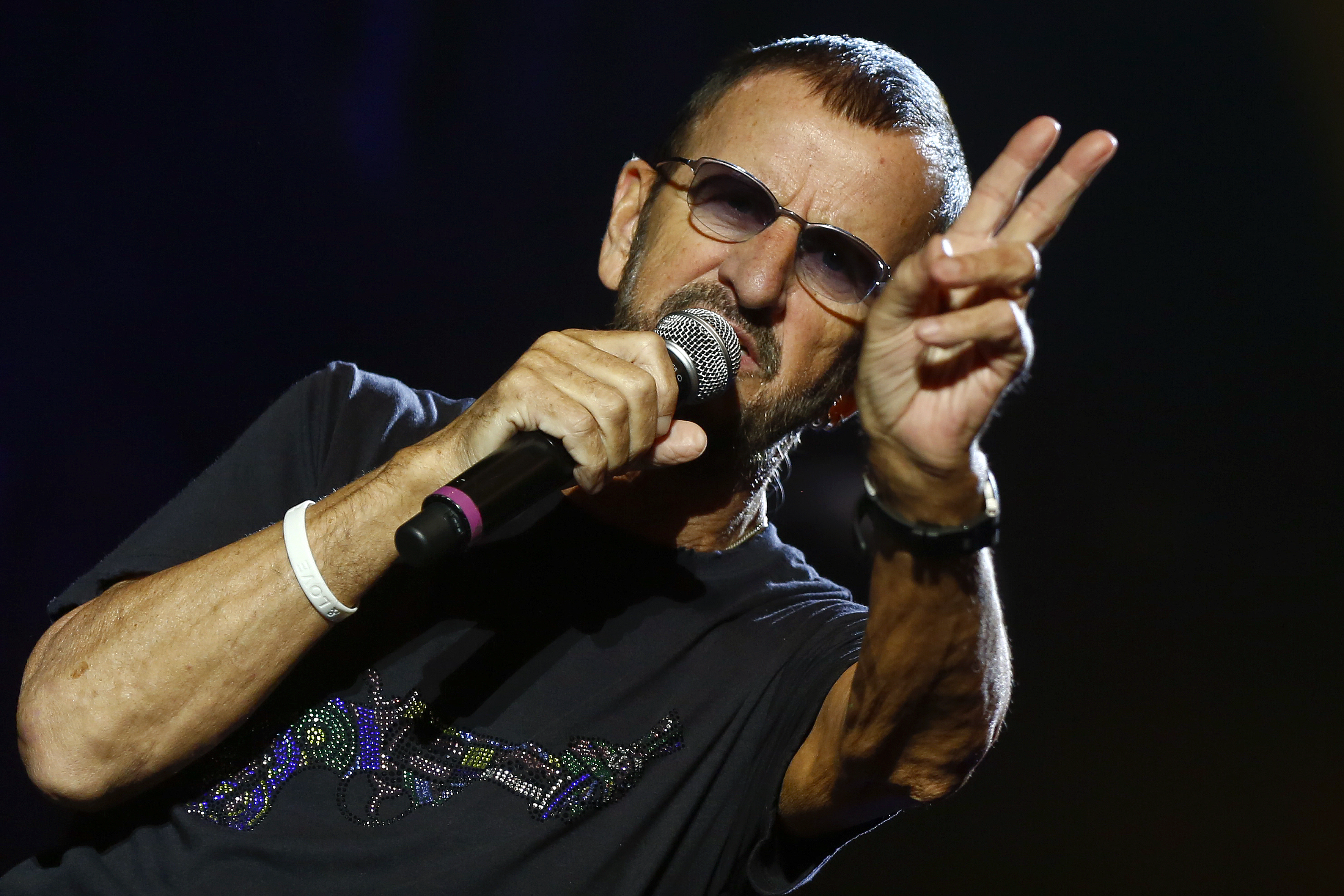 Ringo Starr durante apresentação em Curitiba em 2013 | Marcelo Andrade/Gazeta do Povo