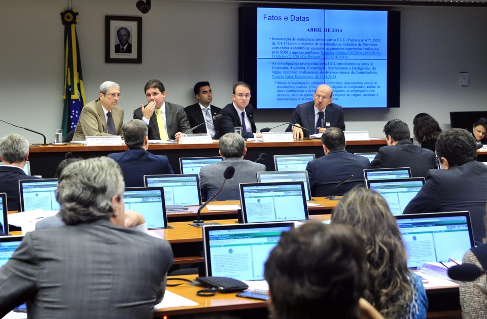 Motta reforça intenção de promover acareação com Barusco, Duque e Vaccari CPI da Petrobras ouvi na manhã desta terça (7) o ex-ministro da CGU Jorge hage (à dir.) | Luis Macedo/Câmara dos Deputados