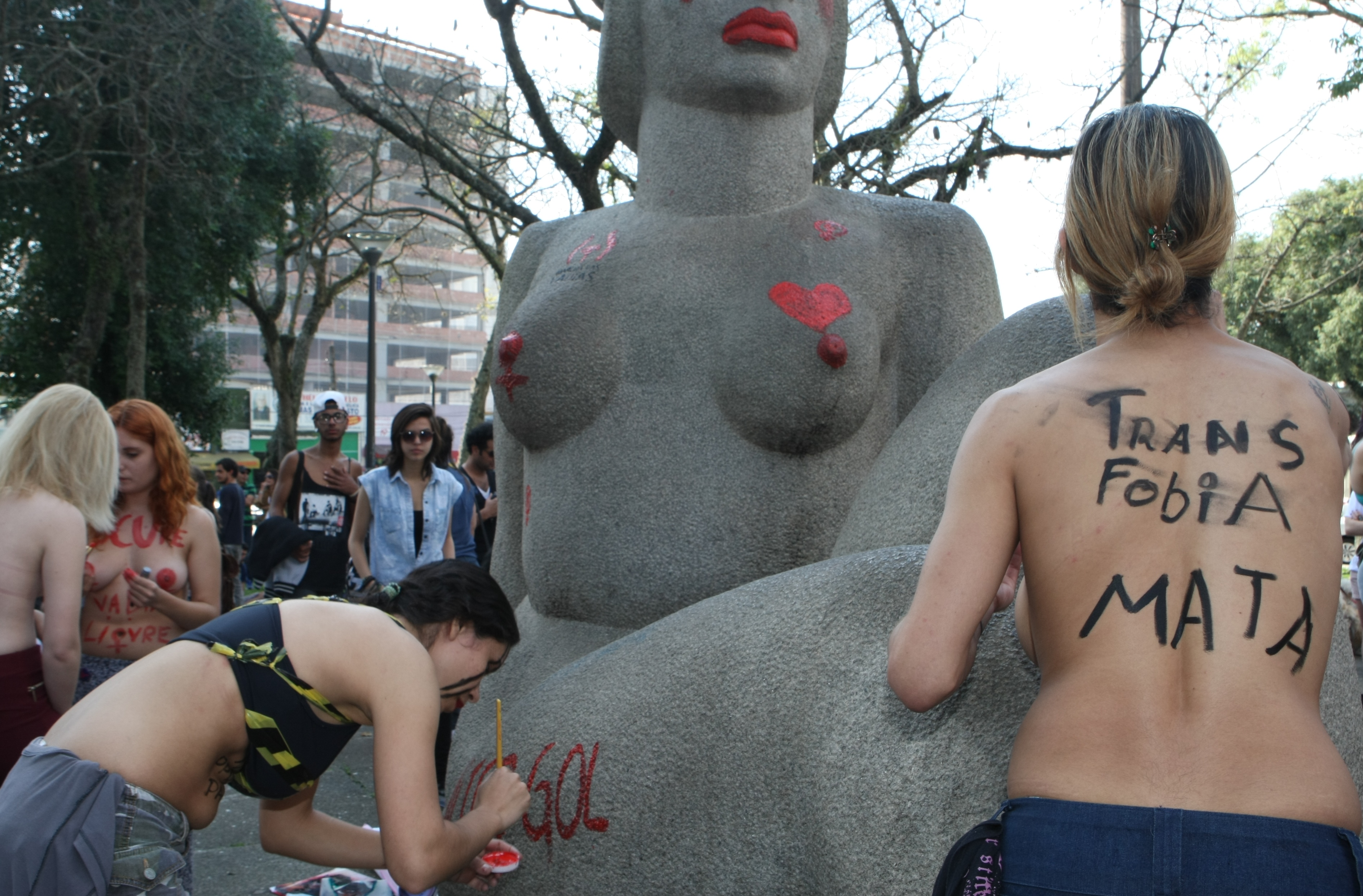 Manifestantes participam da segunda edição da Marcha das Vadias em Curitiba, em 2012 | Aniele Nascimento/Aniele Nascimento