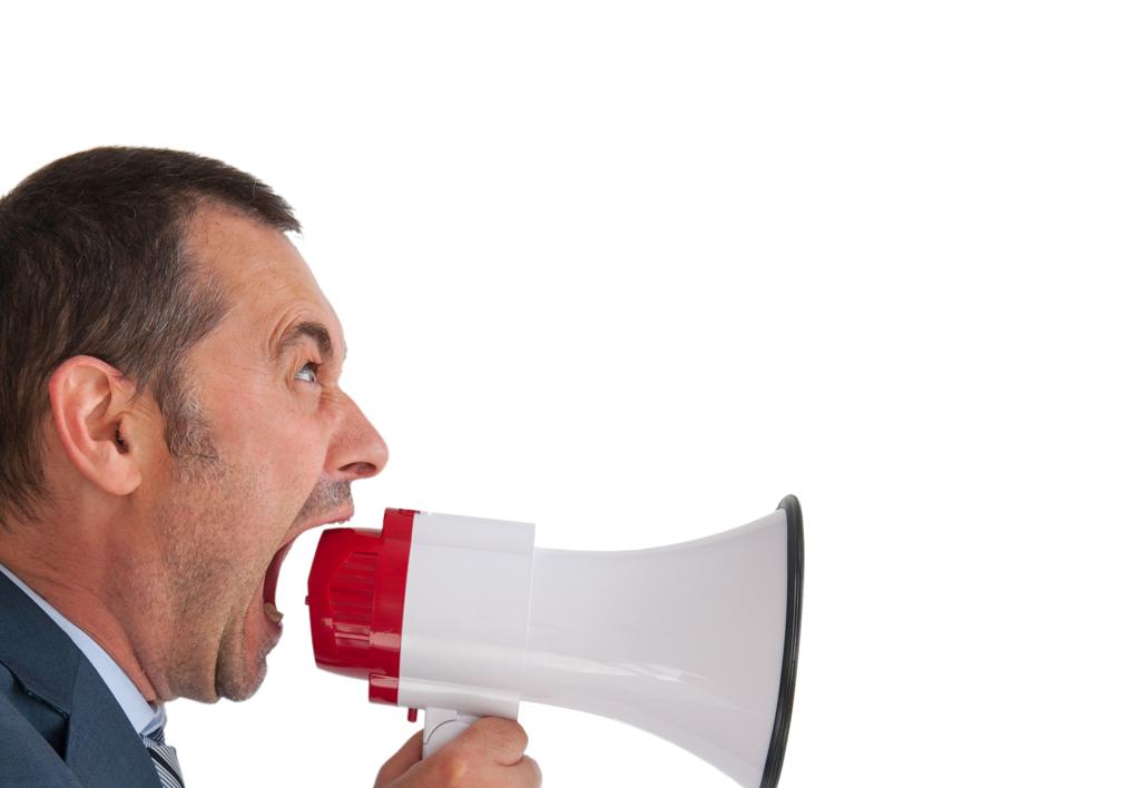 Em tempos de muita democracia e pouca tecnocracia, internet virou um megafone para desabafar. | Bigstock