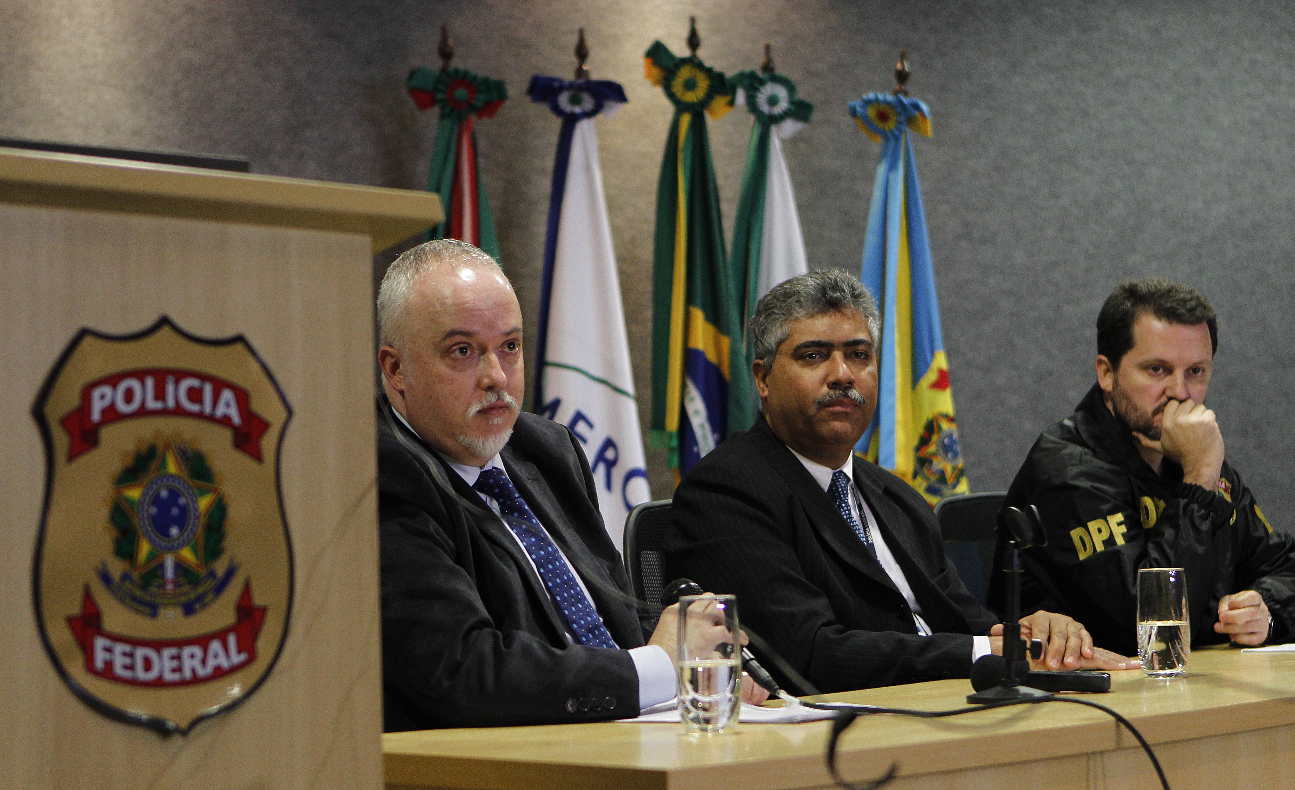 Carlos Fernando dos Santos Lima (à esq.): indícios fortes de corrupção. | Jonathan Campos/Gazeta do Povo