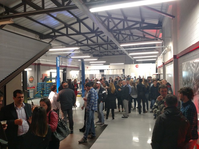 Coquetel de inauguração da Legend Motors, em Curitiba. | 