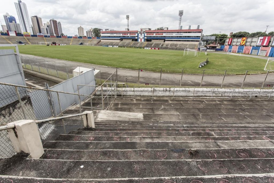 Imbróglio judicial deixa a Vila Capanema cada vez mais perto de deixar de ser a casa do Paraná. | Henry Milleo/Gazeta do Povo