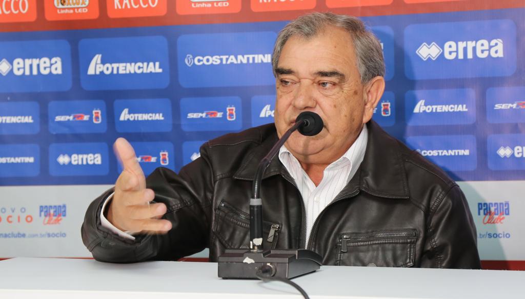O presidente do Paraná, Luiz Carlos Casagrande, reforçou que acredita no acesso à Série A, mas quer o apoio dos torcedores. | Ivonaldo Alexandre/Gazeta do Povo