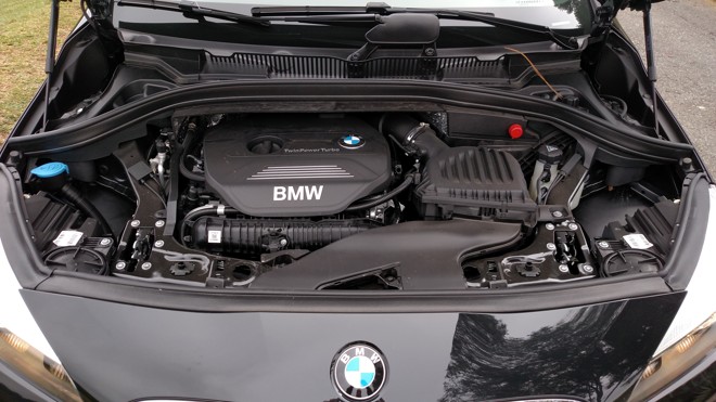 O motor 2.0 biturbo, de 230 cv, faz o modelo ir de zero a 100 km/h em 6,6 segundos. |