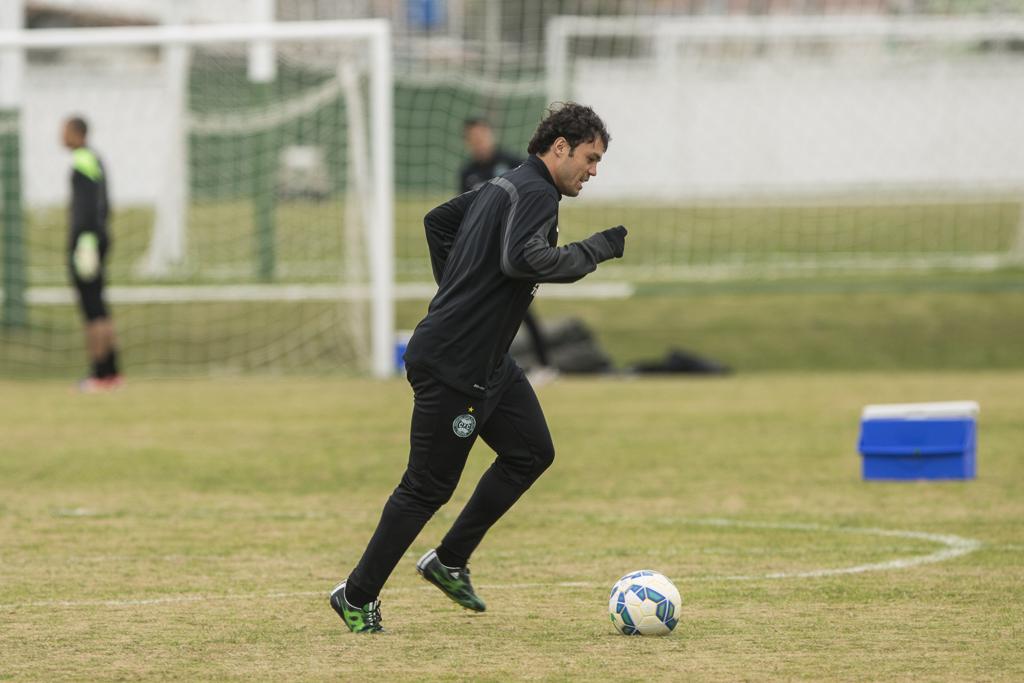 Kléber atuou 56 minutos com a camisa do Coxa até agora. | Marcelo Andrade/Gazeta do Povo