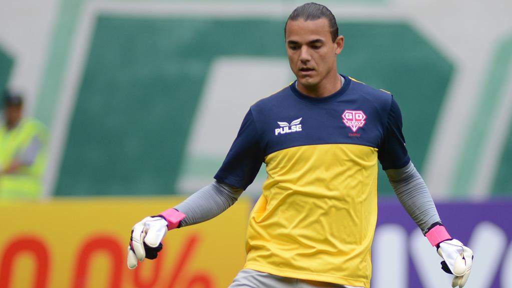 Goleiro Felipe Alves foi contratado pelo Paraná para ser o goleiro-linha que o técnico Fernando Diniz pretende implantar. | Renato Silvestre/Osasco Audax
